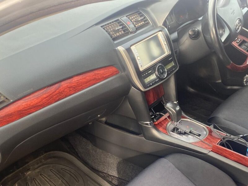 Silver Toyota allion